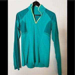 Lululemon off the trail bound 1/4 zip size 6